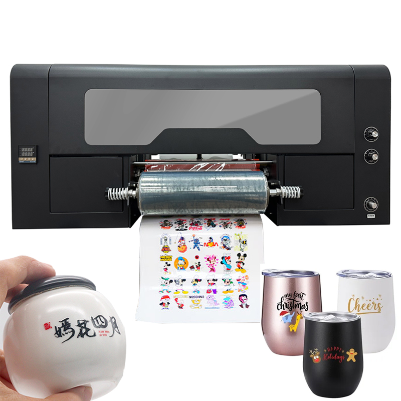 Label Printer - サンツ製UV DTFプリンター。ロゴステッカー、ラベル、ABロールフィルムに対応。ステッカーロゴ印刷機として、UV DTFプリンターとラミネーターを一体化。